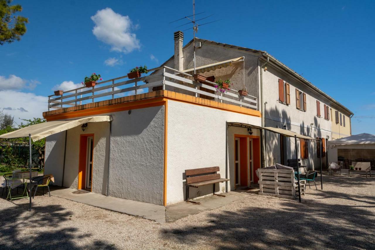 B&B Sotto Le Stelle Fano Ngoại thất bức ảnh